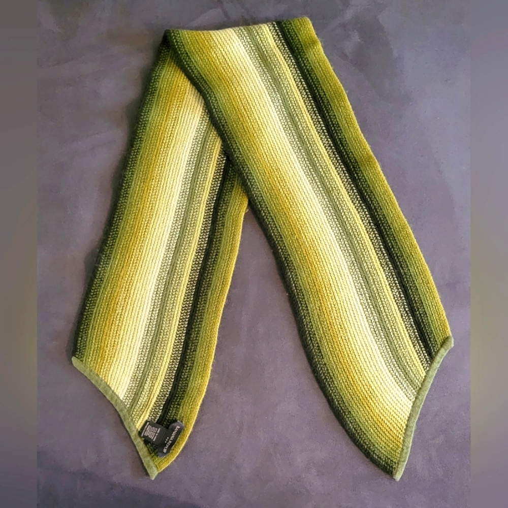 Women's Banana Republic Green Knit Scarf